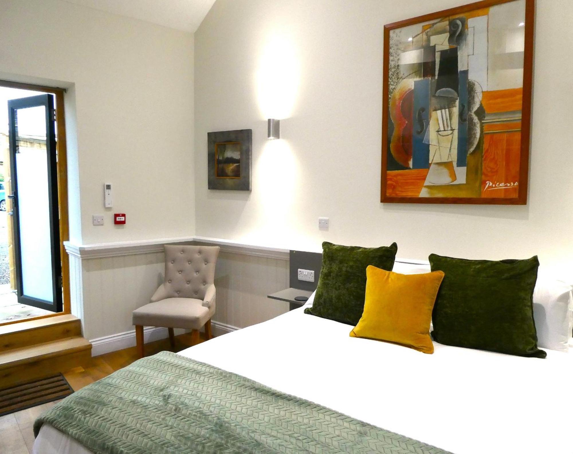 The Frocester Chambre photo