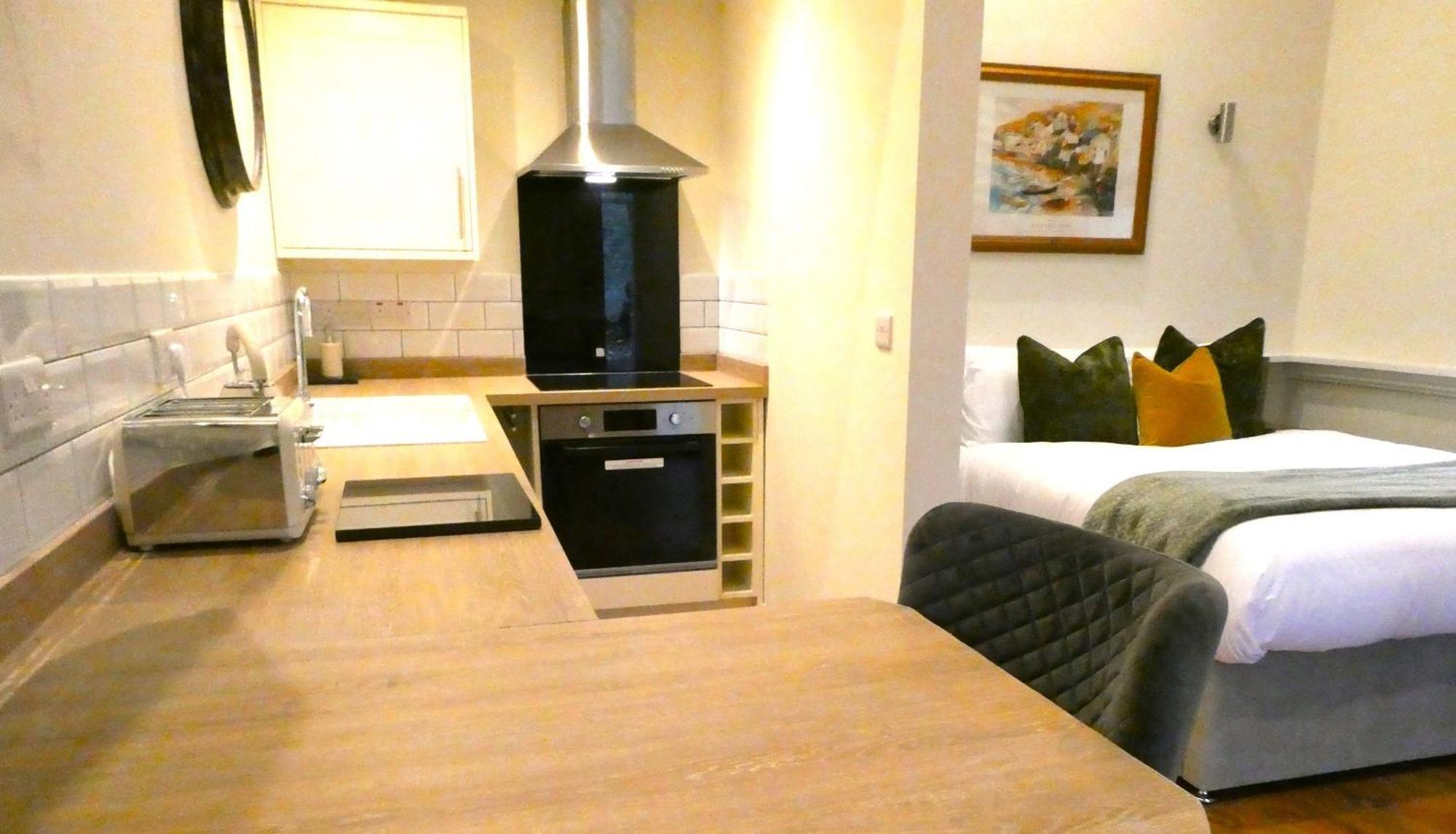 The Frocester Chambre photo